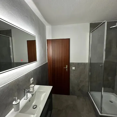 Prázdninový dům Ferienunterkunft Mit Whirlpool, Sauna Und Garten *